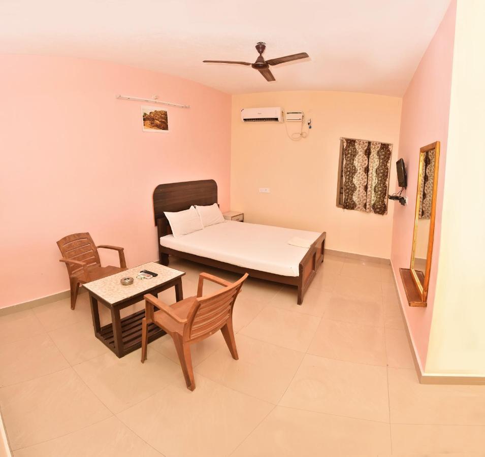 Hotel Dwaraka Residency Mamallapuram Exterior foto
